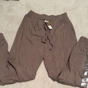 VS PINK S NWT Relaxed Joggers